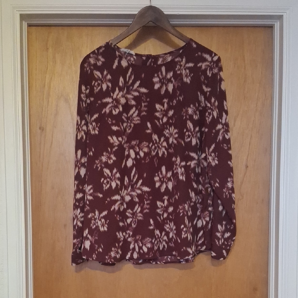 🤑 FINAL DROP! Maurices Burgundy Floral Blouse